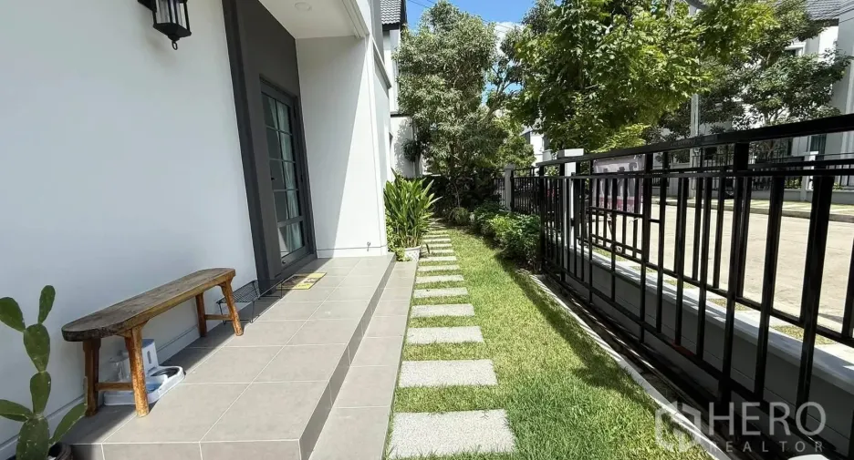 For rent 4 bedrooms house in Bang Phli, Samut Prakan