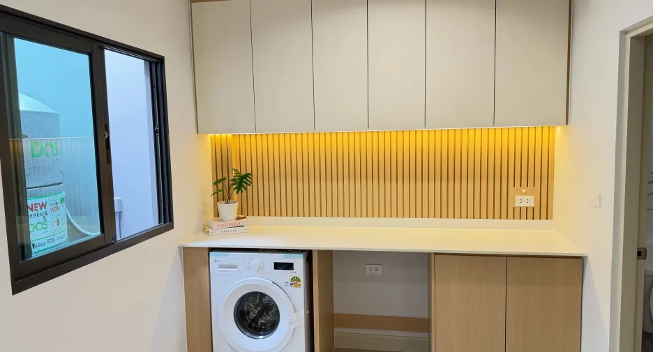 For rent 3 bedrooms townhouse in Bang Phli, Samut Prakan