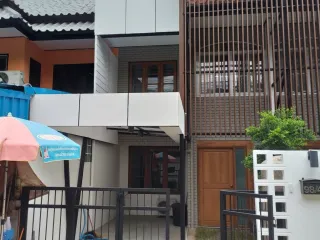 For rent 2 bedrooms townhouse in Mueang Chiang Mai, Chiang Mai