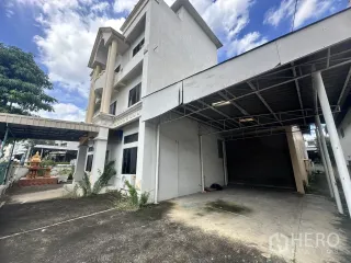 For sale warehouse in Bang Bua Thong, Nonthaburi