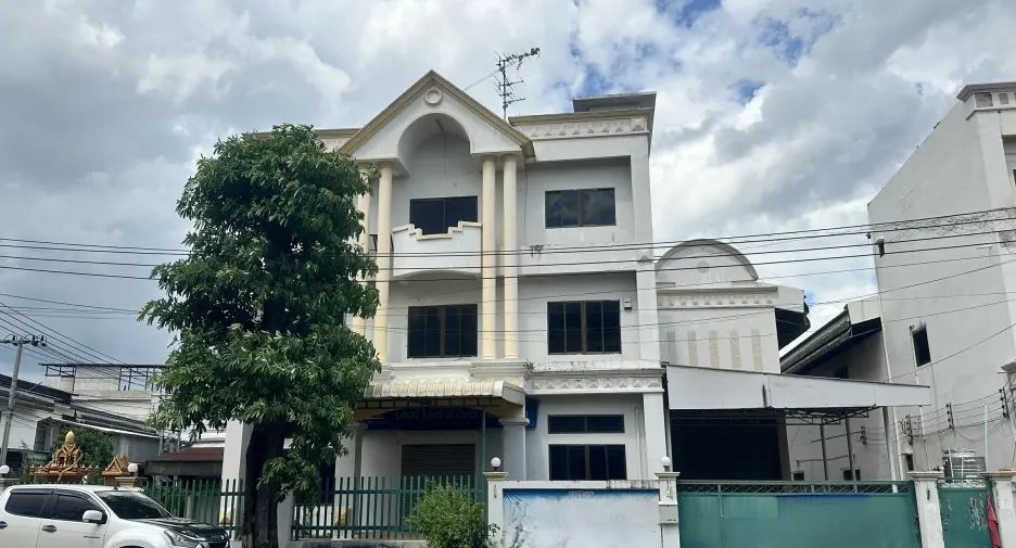 For sale warehouse in Bang Bua Thong, Nonthaburi