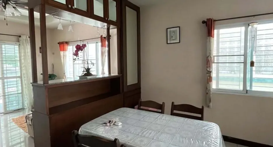 For rent 3 bedrooms house in San Sai, Chiang Mai