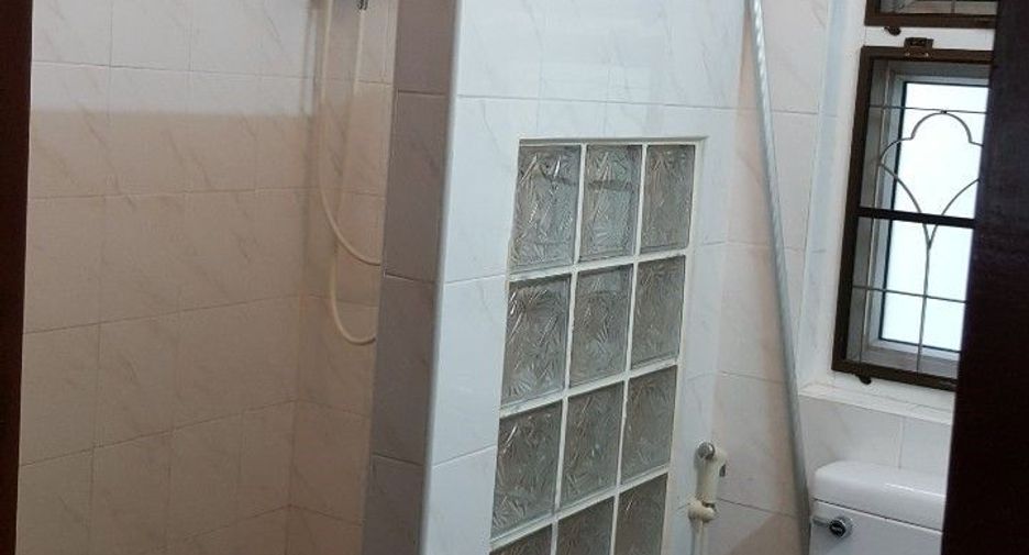 For rent 3 bedrooms house in San Sai, Chiang Mai