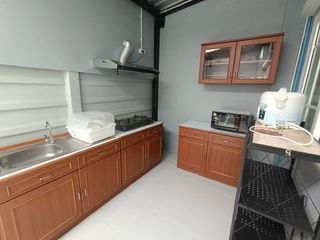 For rent 4 bedrooms townhouse in Mueang Chiang Mai, Chiang Mai