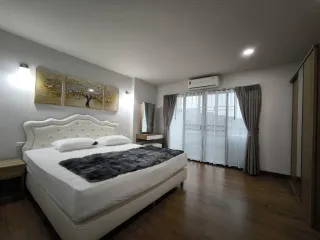 For rent 2 bedrooms condo in Mueang Chiang Mai, Chiang Mai