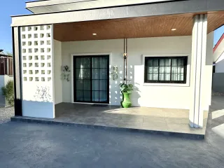 Casa en venta de 2 habitaciones en Saraphi, Chiang Mai