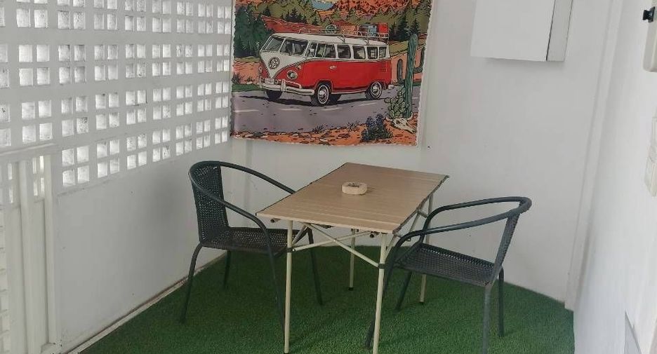 For rent 2 bedrooms townhouse in Mueang Chiang Mai, Chiang Mai