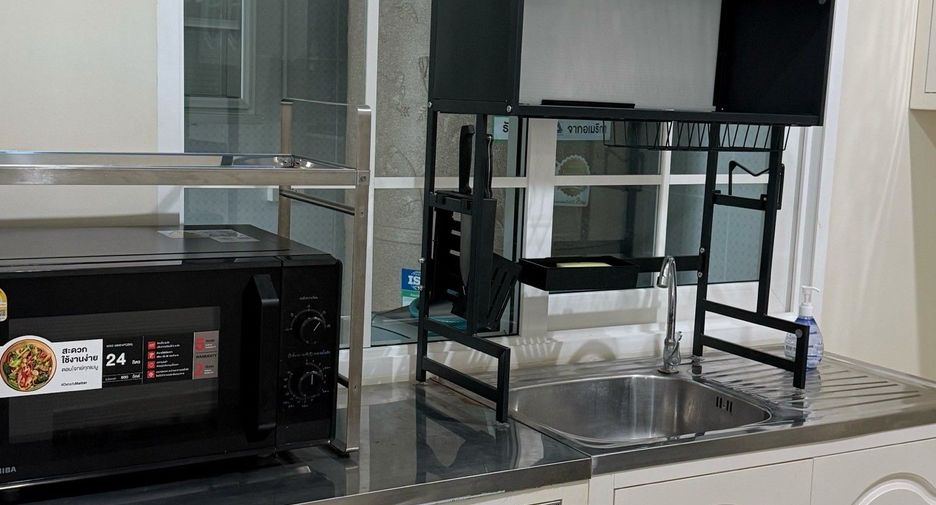 For rent 3 bedrooms townhouse in Mueang Chiang Mai, Chiang Mai