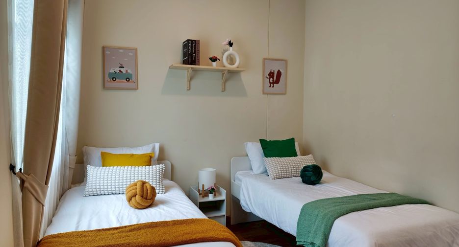 For rent 2 bedrooms townhouse in Mueang Chiang Mai, Chiang Mai