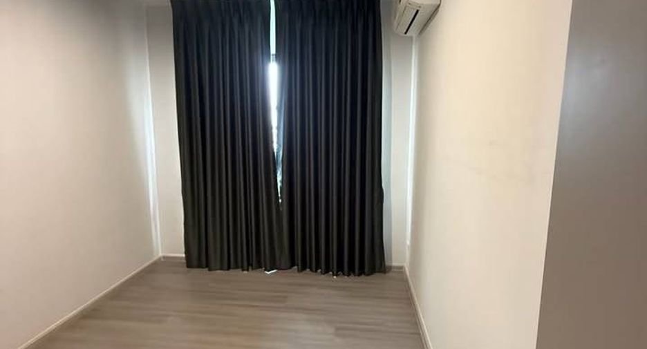 For rent 2 bedrooms condo in Bang Phlat, Bangkok