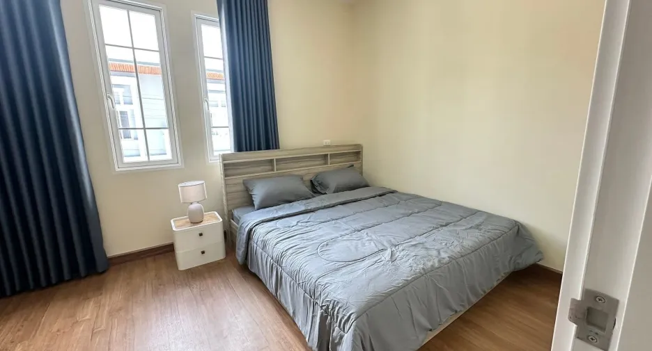 For rent 2 bedrooms townhouse in Mueang Chiang Mai, Chiang Mai