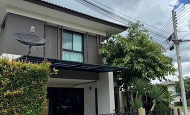 À louer 3 chambres maison à San Kamphaeng, Chiang Mai