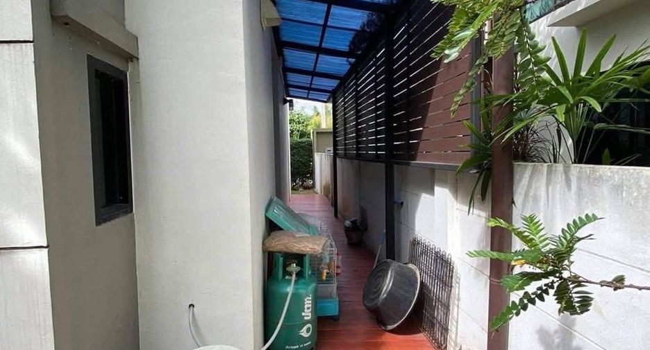 À louer 3 chambres maison à San Kamphaeng, Chiang Mai