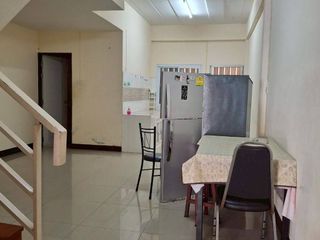 For rent 2 bedrooms townhouse in Mueang Chiang Mai, Chiang Mai