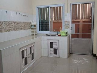 For rent 2 bedrooms townhouse in Mueang Chiang Mai, Chiang Mai
