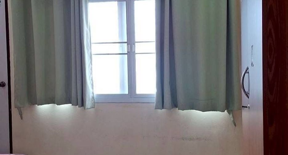 For rent 2 bedrooms townhouse in Mueang Chiang Mai, Chiang Mai