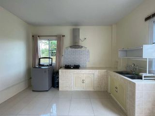 For rent 4 bedrooms house in Mueang Chiang Mai, Chiang Mai