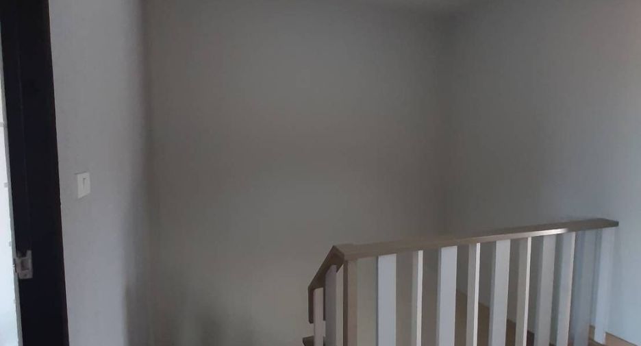 For rent 3 bedrooms townhouse in Mueang Chiang Mai, Chiang Mai