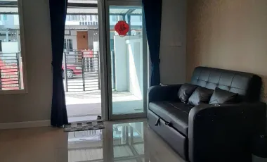 For rent 3 bedrooms townhouse in Mueang Chiang Mai, Chiang Mai