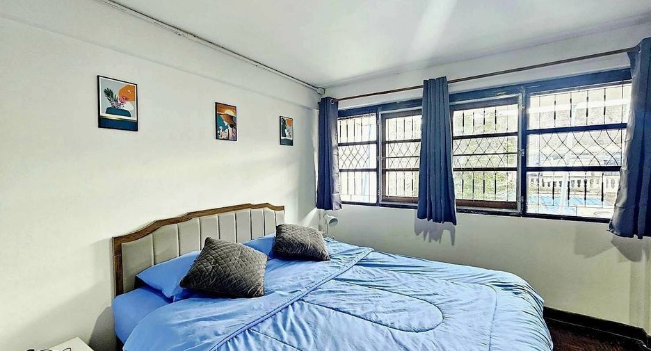 For rent 3 bedrooms townhouse in Mueang Chiang Mai, Chiang Mai