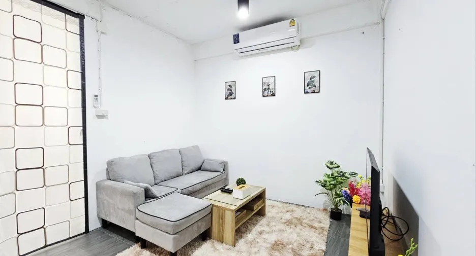 For rent 3 bedrooms townhouse in Mueang Chiang Mai, Chiang Mai