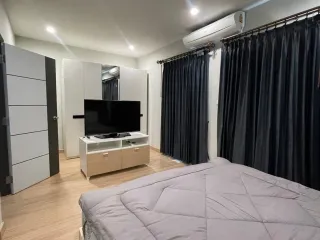 For rent 3 bedrooms townhouse in Mueang Chiang Mai, Chiang Mai