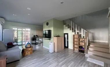 For rent 3 bedrooms townhouse in Mueang Chiang Mai, Chiang Mai
