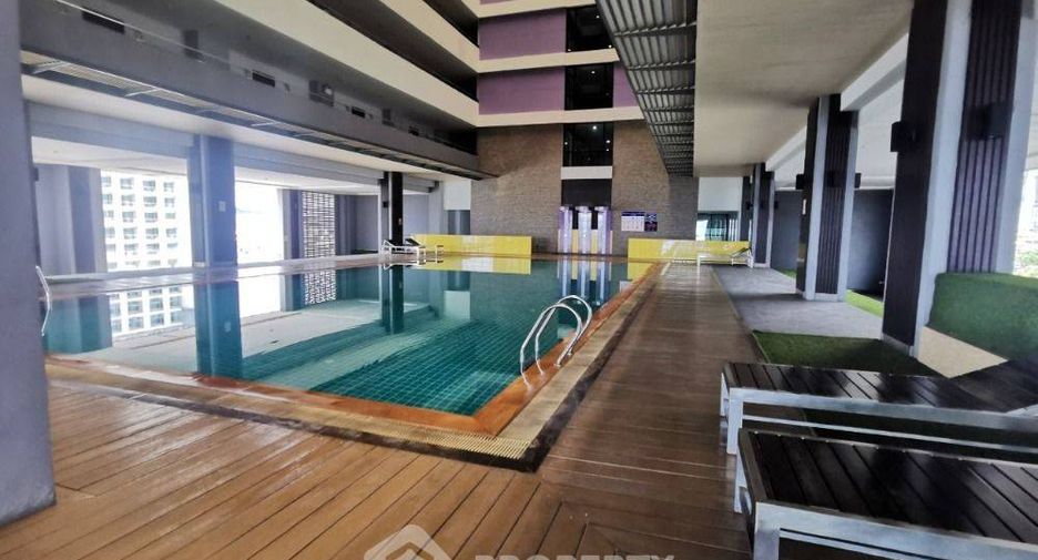 For rent 2 bedrooms condo in Si Racha, Chonburi