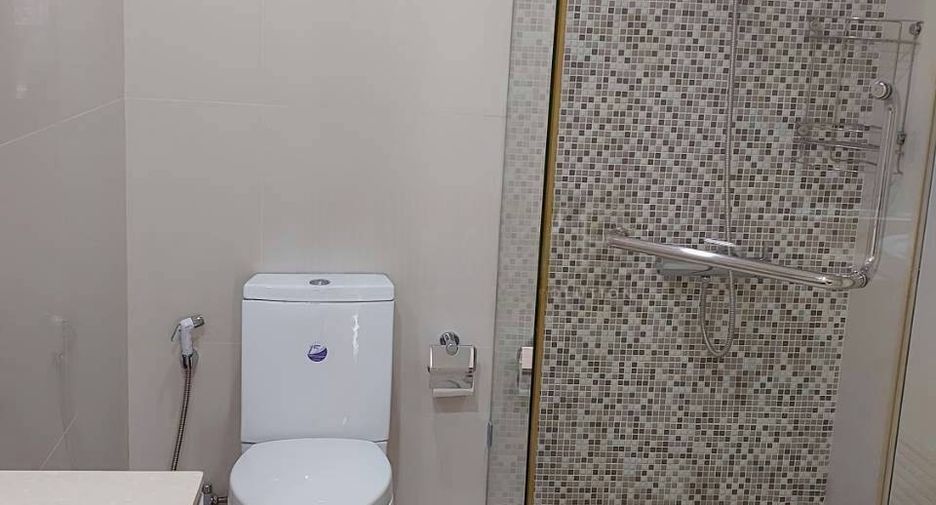 Condo en alquiler de 2 habitaciones en Pathum Wan, Bangkok