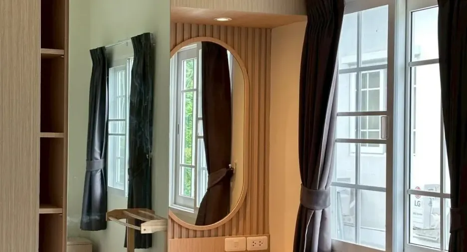 For rent 2 bedrooms townhouse in Mueang Chiang Mai, Chiang Mai