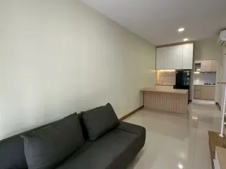 For rent 2 bedrooms townhouse in Mueang Chiang Mai, Chiang Mai