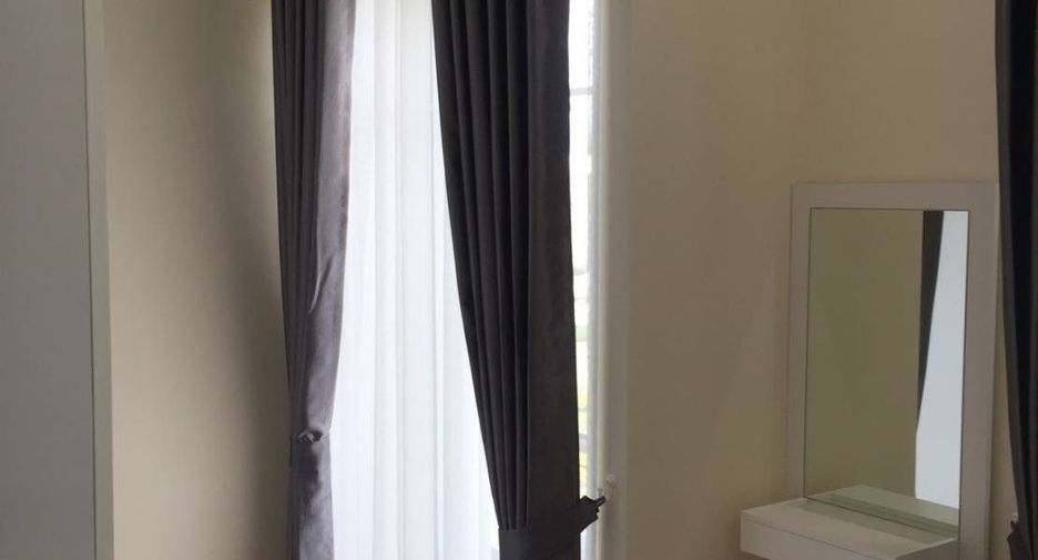 For rent 3 bedrooms townhouse in Mueang Chiang Mai, Chiang Mai
