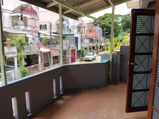 For rent 4 bedrooms townhouse in Mueang Chiang Mai, Chiang Mai