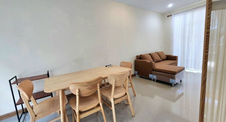 For rent 3 bedrooms townhouse in Mueang Chiang Mai, Chiang Mai