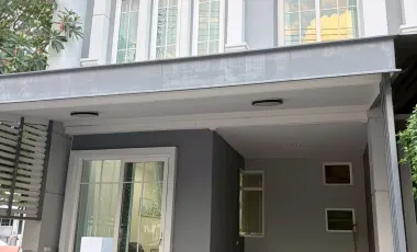 For rent 3 bedrooms townhouse in Mueang Chiang Mai, Chiang Mai