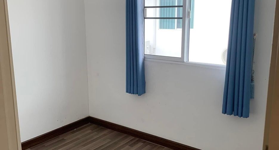 For rent 3 bedrooms townhouse in Mueang Chiang Mai, Chiang Mai