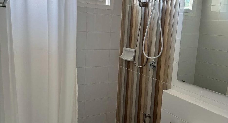 For rent 2 bedrooms townhouse in San Sai, Chiang Mai