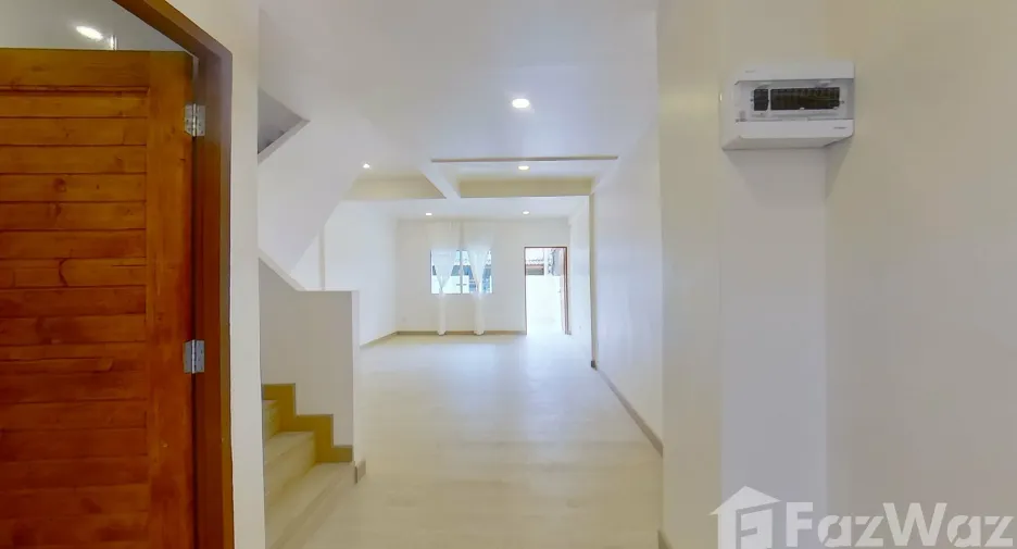 For rent 2 bedrooms townhouse in Mueang Chiang Mai, Chiang Mai