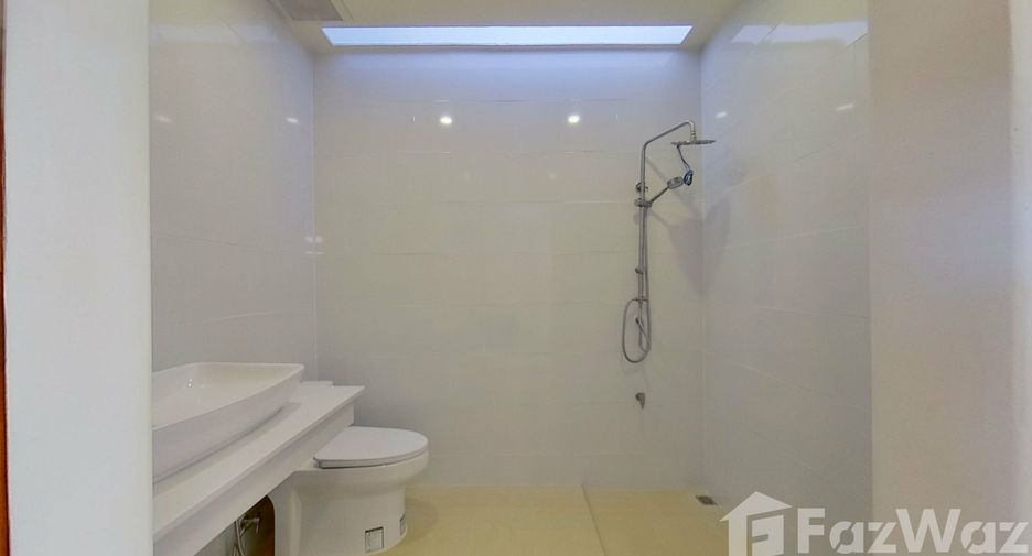 For rent 2 bedrooms townhouse in Mueang Chiang Mai, Chiang Mai