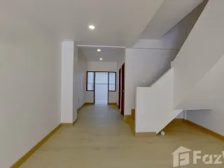 For rent 2 bedrooms townhouse in Mueang Chiang Mai, Chiang Mai