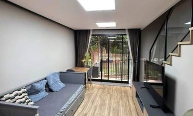For rent 2 bedrooms condo in Sathon, Bangkok