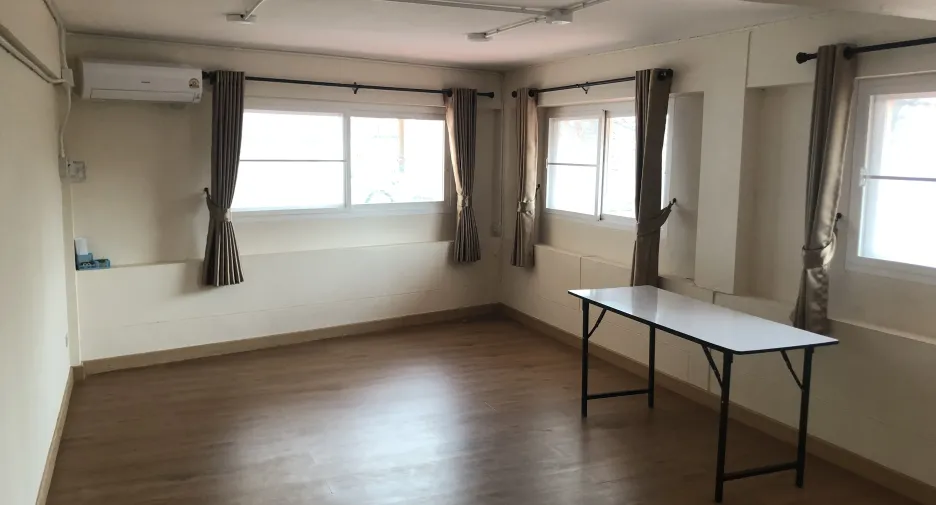 For rent 2 bedrooms townhouse in Mueang Chiang Mai, Chiang Mai