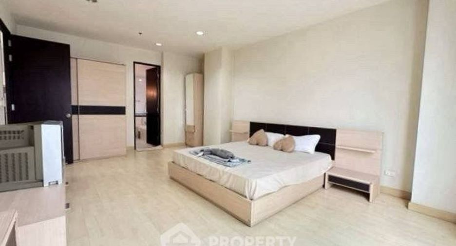 For sale 2 bedrooms condo in Khlong Toei, Bangkok
