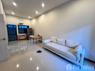 For rent 4 bedrooms townhouse in Saraphi, Chiang Mai