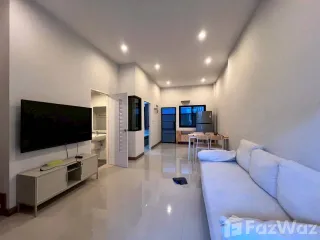 For rent 4 bedrooms townhouse in Saraphi, Chiang Mai
