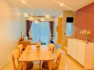 For rent 3 bedrooms townhouse in San Kamphaeng, Chiang Mai