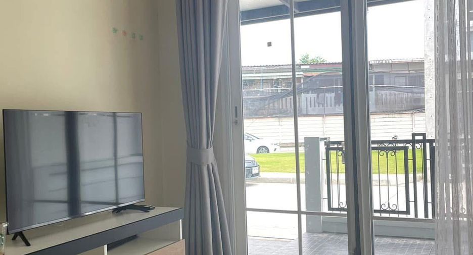 For rent 2 bedrooms townhouse in Mueang Chiang Mai, Chiang Mai