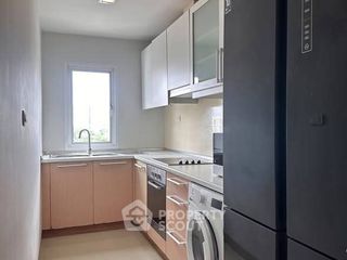 For rent 3 bedrooms condo in Phra Khanong, Bangkok