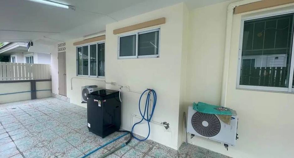 For rent 2 bedrooms house in Mueang Chiang Mai, Chiang Mai
