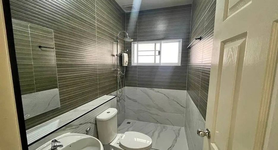 For rent 2 bedrooms house in Mueang Chiang Mai, Chiang Mai